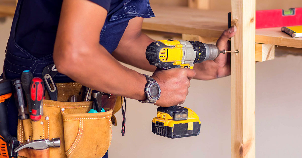 10 Ways a Handyman Can Help You Experience a Stress-Free Move - Coming Soon in UAE   